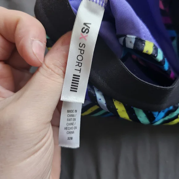 Victorias Secret 32B Sports Bra Geometric Print VSX Sport Pullover Wireless - Picture 3 of 5